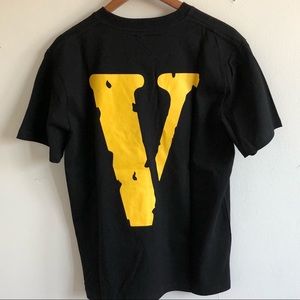 VLONE Shirts - Vlone Yellow Staple Tee Shirt VLONE Shirts - Vlone Yellow Staple Tee Shirt